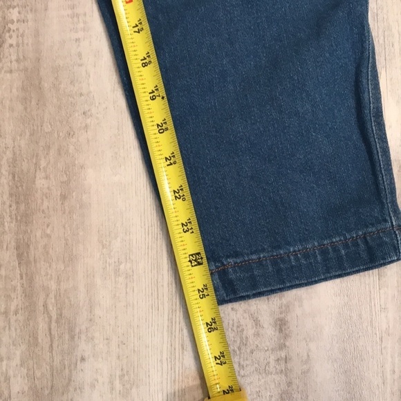 NWT Universal Thread Women's Denim
High Waist Paper Bag Jeans - Picture 4 of 6